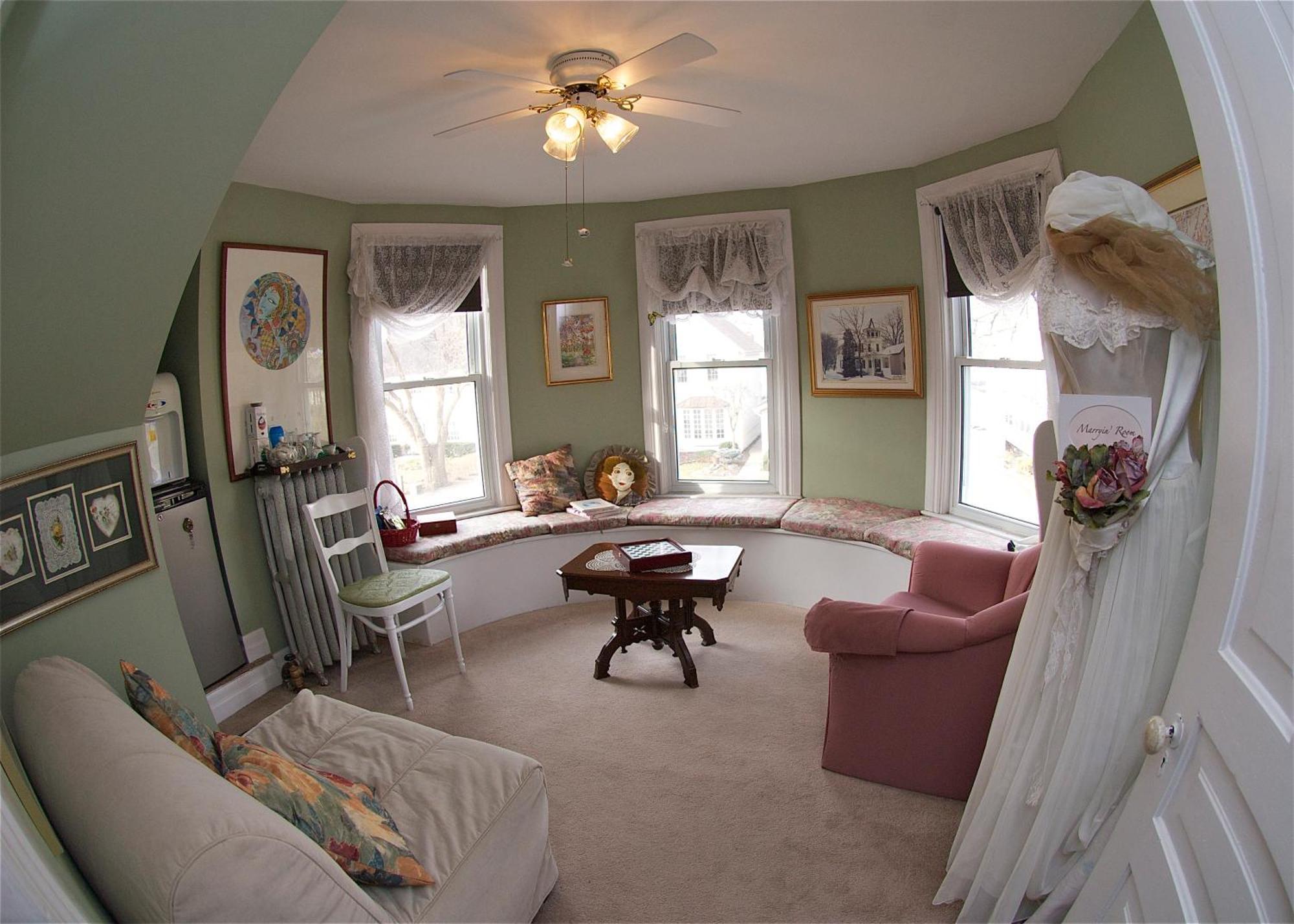 Bondy House Bed & Breakfast Amherstburg Екстер'єр фото