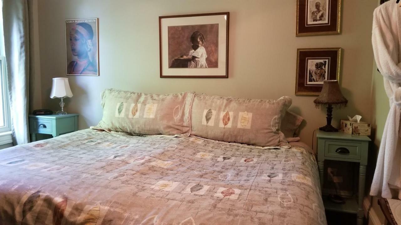 Bondy House Bed & Breakfast Amherstburg Екстер'єр фото